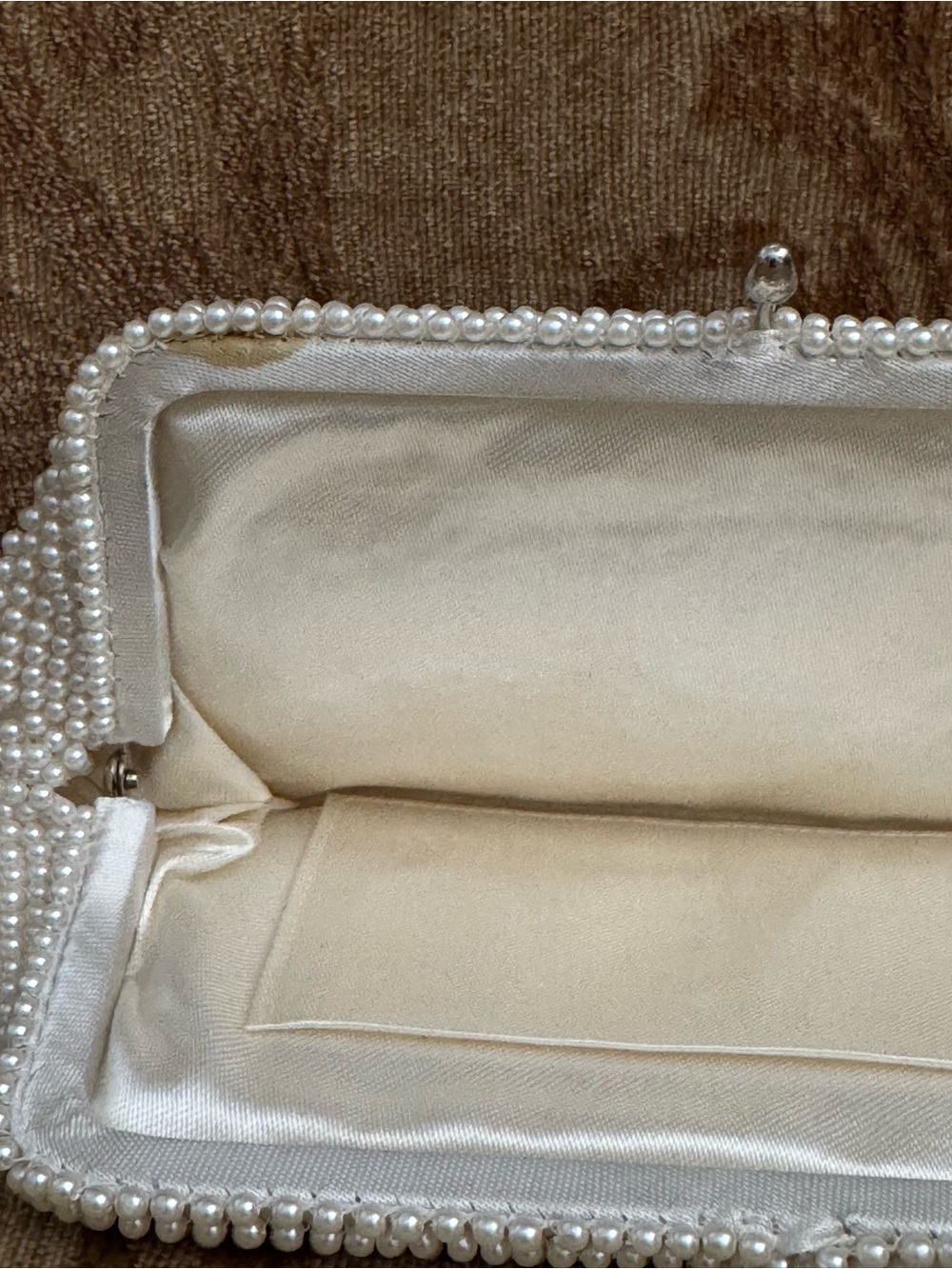 Vintage Pearl Beaded Evening Clutch - White color - Picture 6 of 9